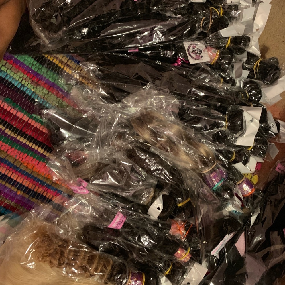 Human hair bundles